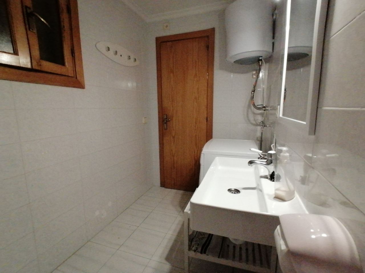 Winter: Parterreapartment in 1. Linie des Hafens von Colonia St JOrdi-- AP 25 WT