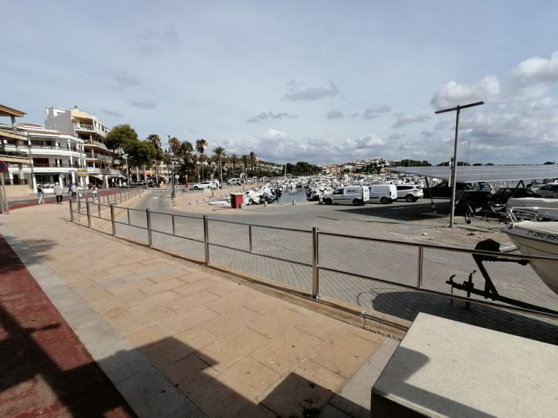 Winter: Parterreapartment in 1. Linie des Hafens von Colonia St JOrdi-- AP 25 WT