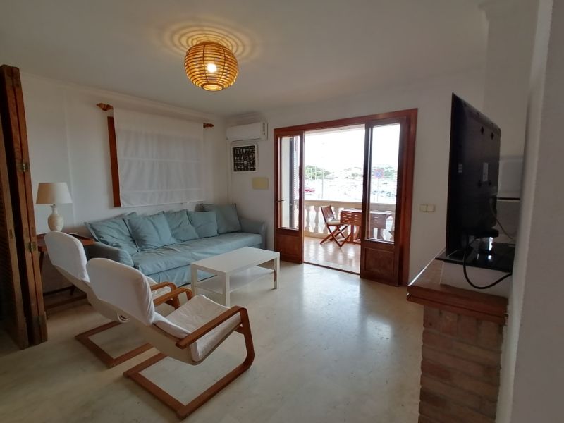 Winter: Parterreapartment in 1. Linie des Hafens von Colonia St JOrdi-- AP 25 WT