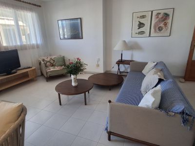 Invierno: Piso en planta baja en el puerto de Colonia St Jordi -- AP 37 WT