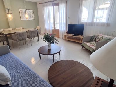 Invierno: Piso en planta baja en el puerto de Colonia St Jordi -- AP 37 WT