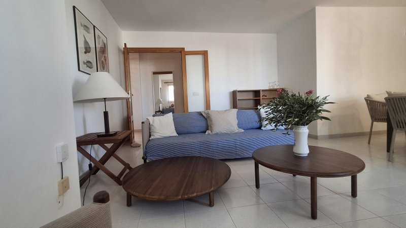 Invierno: Piso en planta baja en el puerto de Colonia St Jordi -- AP 37 WT