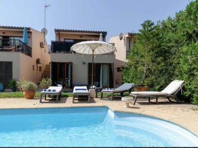 WINTER: Reihenhaus mit Gemeinschaftspool, Pellet und AC in Cala Mandia -- CH 26 WT