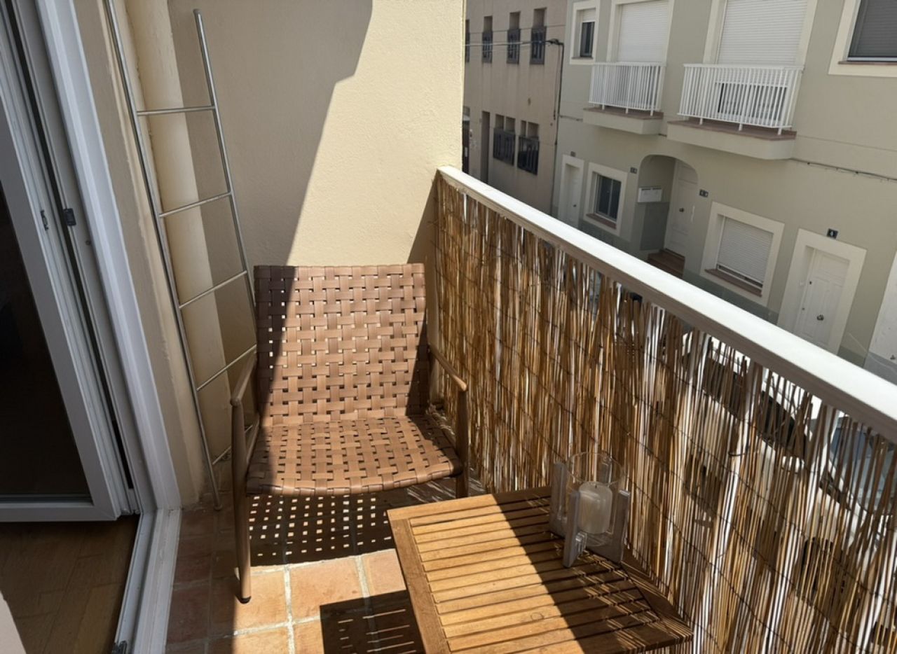 Invierno: Apartamento reformado con suelo radiante + balcón en Portixol-Palma -- AP 33 WT