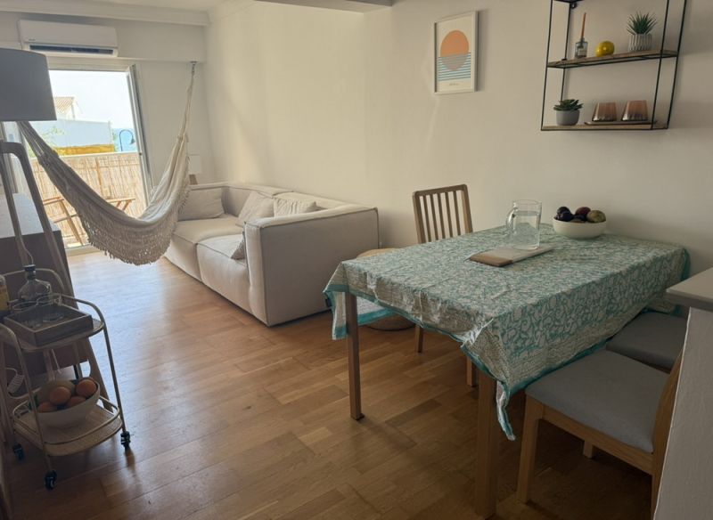 Invierno: Apartamento reformado con suelo radiante + balcón en Portixol-Palma -- AP 33 WT