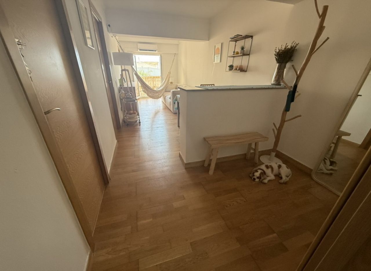 Invierno: Apartamento reformado con suelo radiante + balcón en Portixol-Palma -- AP 33 WT