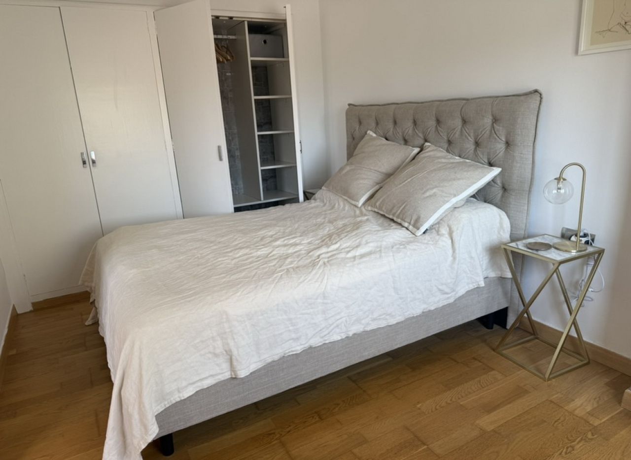Invierno: Apartamento reformado con suelo radiante + balcón en Portixol-Palma -- AP 33 WT