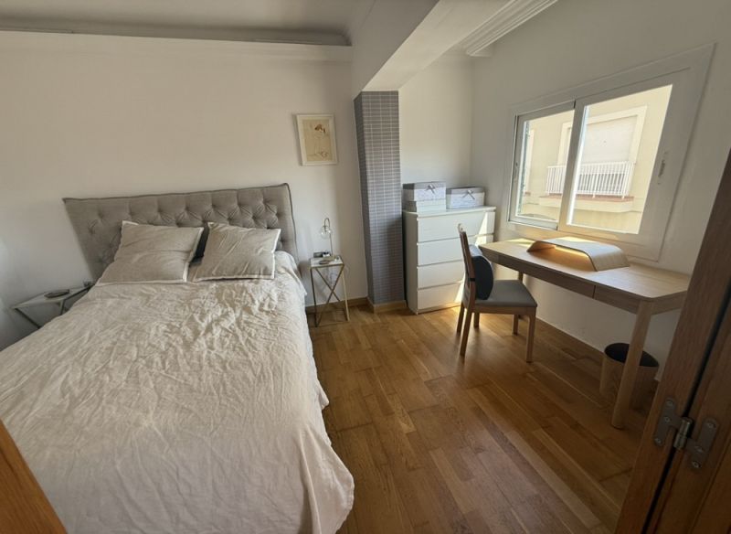 Invierno: Apartamento reformado con suelo radiante + balcón en Portixol-Palma -- AP 33 WT