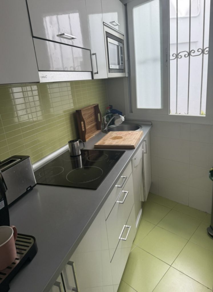 Invierno: Apartamento reformado con suelo radiante + balcón en Portixol-Palma -- AP 33 WT