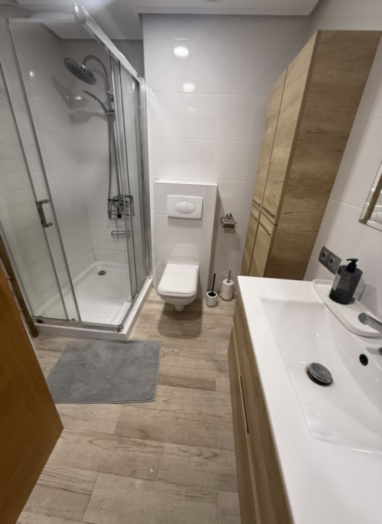 Invierno: Apartamento reformado con suelo radiante + balcón en Portixol-Palma -- AP 33 WT