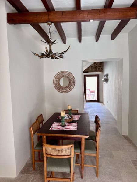 INVIERNO: Casa de pueblo histórica renovada en Muro - Norte de Mallorca - DH 05 WT