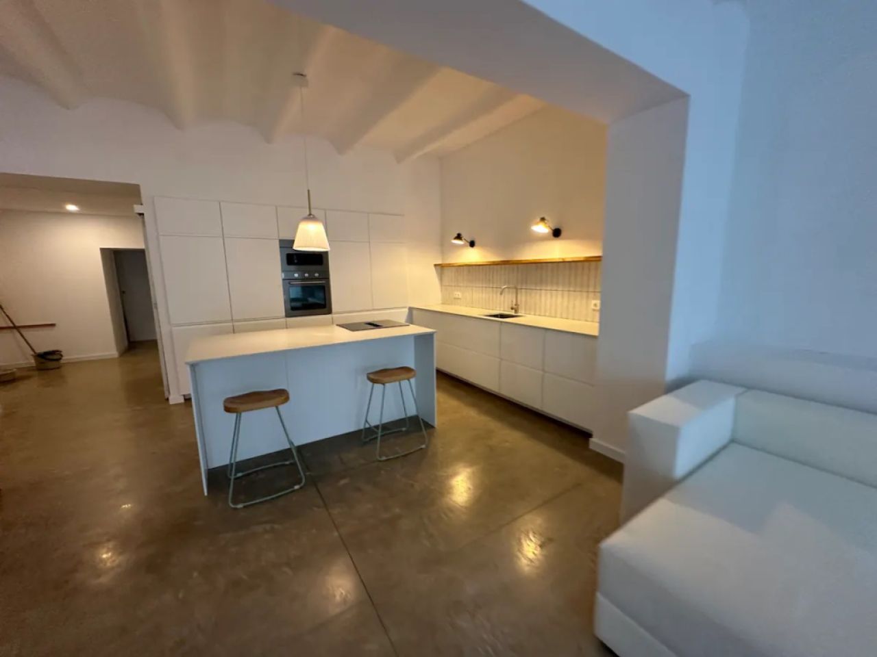 WINTER: Schicke Parterrewohnung mit Zentral AC in einem Vorort von Palma -- AP 28 WT