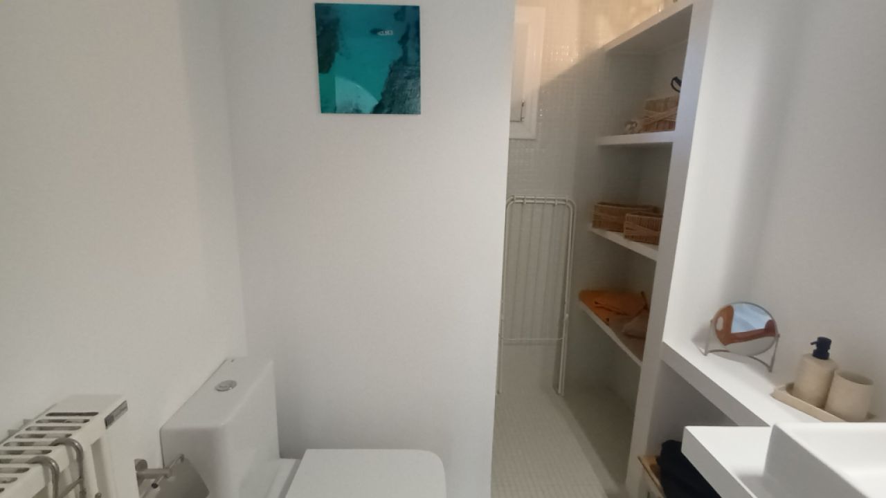 Winter: Schickes Aparment mit 3 Terrassen und Heizung in Cala Santanyi -- AP 30  WT