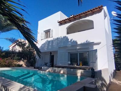 Winter: Schickes Aparment mit 3 Terrassen und Heizung in Cala Santanyi -- AP 30  WT