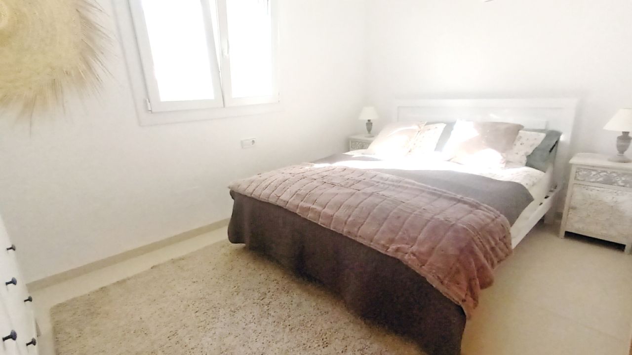 Winter: Schickes Aparment mit 3 Terrassen und Heizung in Cala Santanyi -- AP 30  WT