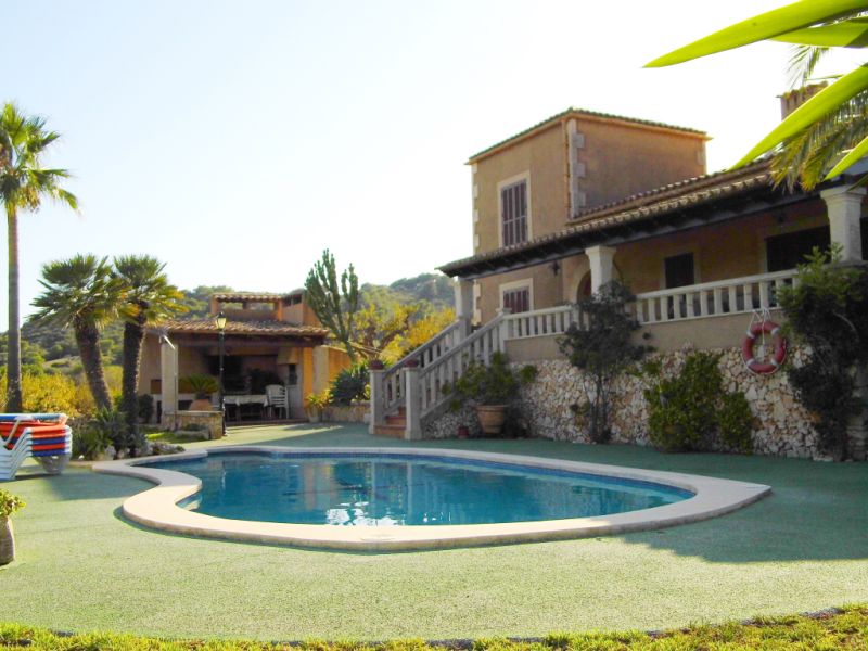 WInter: Beautiful finca with heating and sea views at S Horta --- F 12 WT