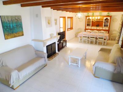 WInter: Beautiful finca with heating and sea views at S Horta --- F 12 WT