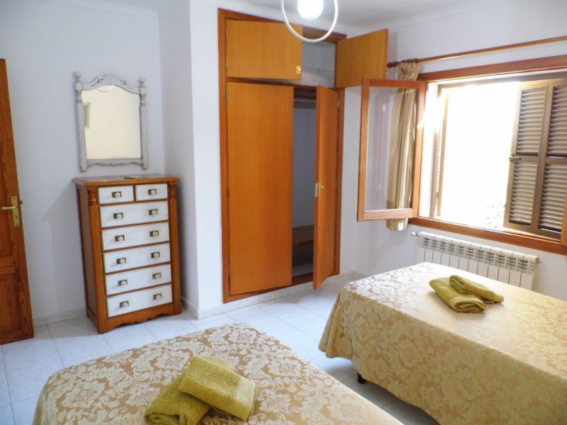 WInter: Beautiful finca with heating and sea views at S Horta --- F 12 WT