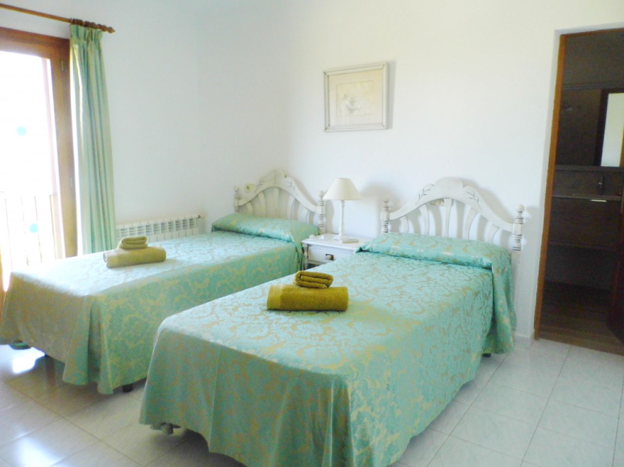 WInter: Beautiful finca with heating and sea views at S Horta --- F 12 WT