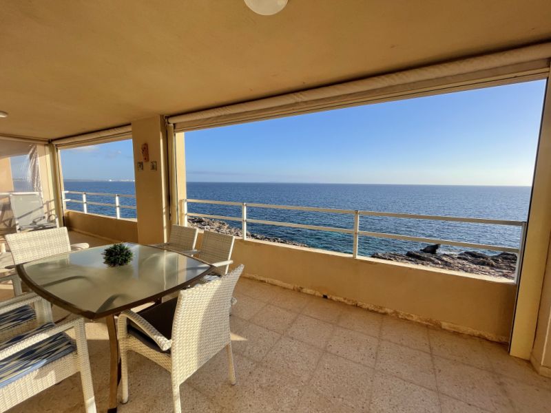 Winter: Sonniges Apartment mit Terrasse in 1. Linie von Sa Rapita -- AP 06 WT