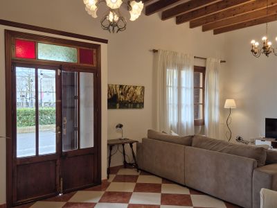 WINTER: Typisch mallorquinisches Dorfhaus auf 2 Etagen in Ariany -- DH 20 WT