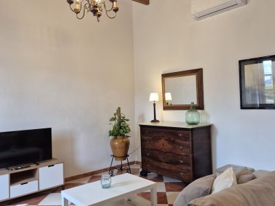 WINTER: Typisch mallorquinisches Dorfhaus auf 2 Etagen in Ariany -- DH 20 WT