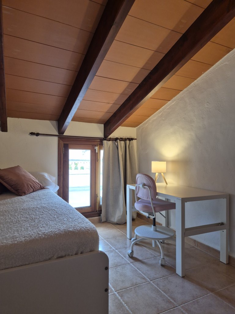 WINTER: Typisch mallorquinisches Dorfhaus auf 2 Etagen in Ariany -- DH 20 WT