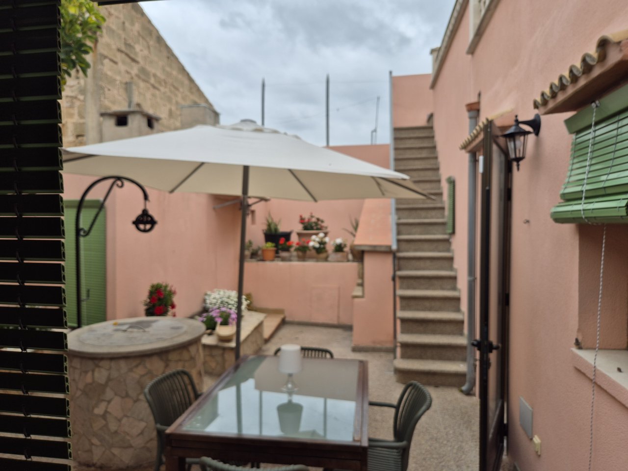 WINTER: Typisch mallorquinisches Dorfhaus auf 2 Etagen in Ariany -- DH 20 WT