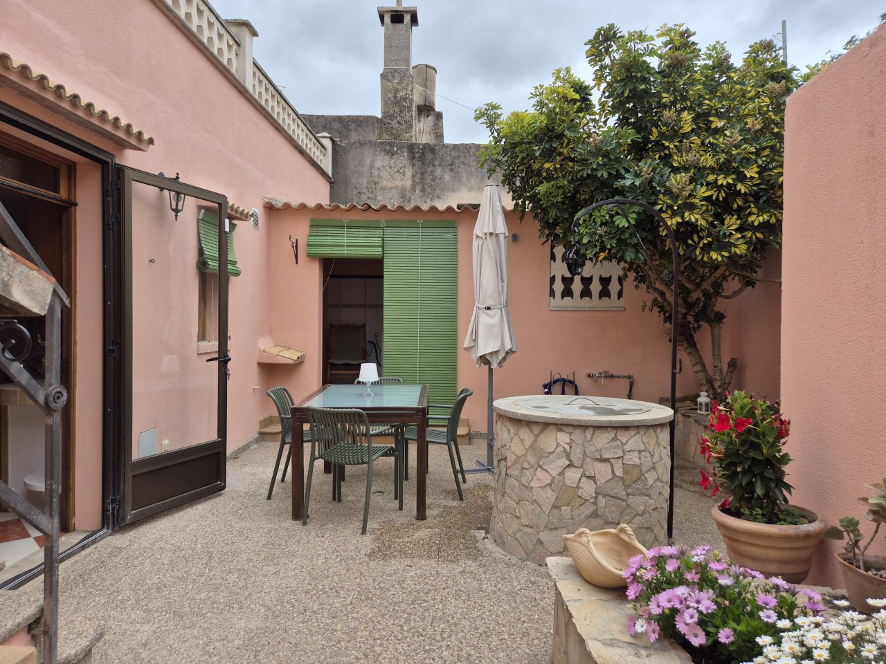 WINTER: Typisch mallorquinisches Dorfhaus auf 2 Etagen in Ariany -- DH 20 WT