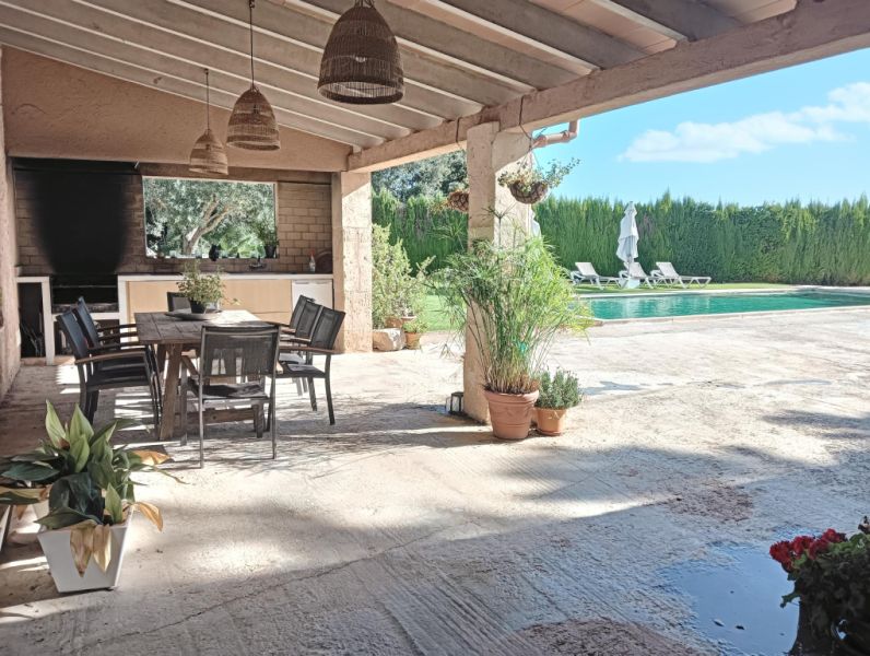 WINTER 27/28: Charming Finca with Beautiful Garden and Heating near Sant Llorenç
