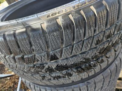 Winter tyres as good as new