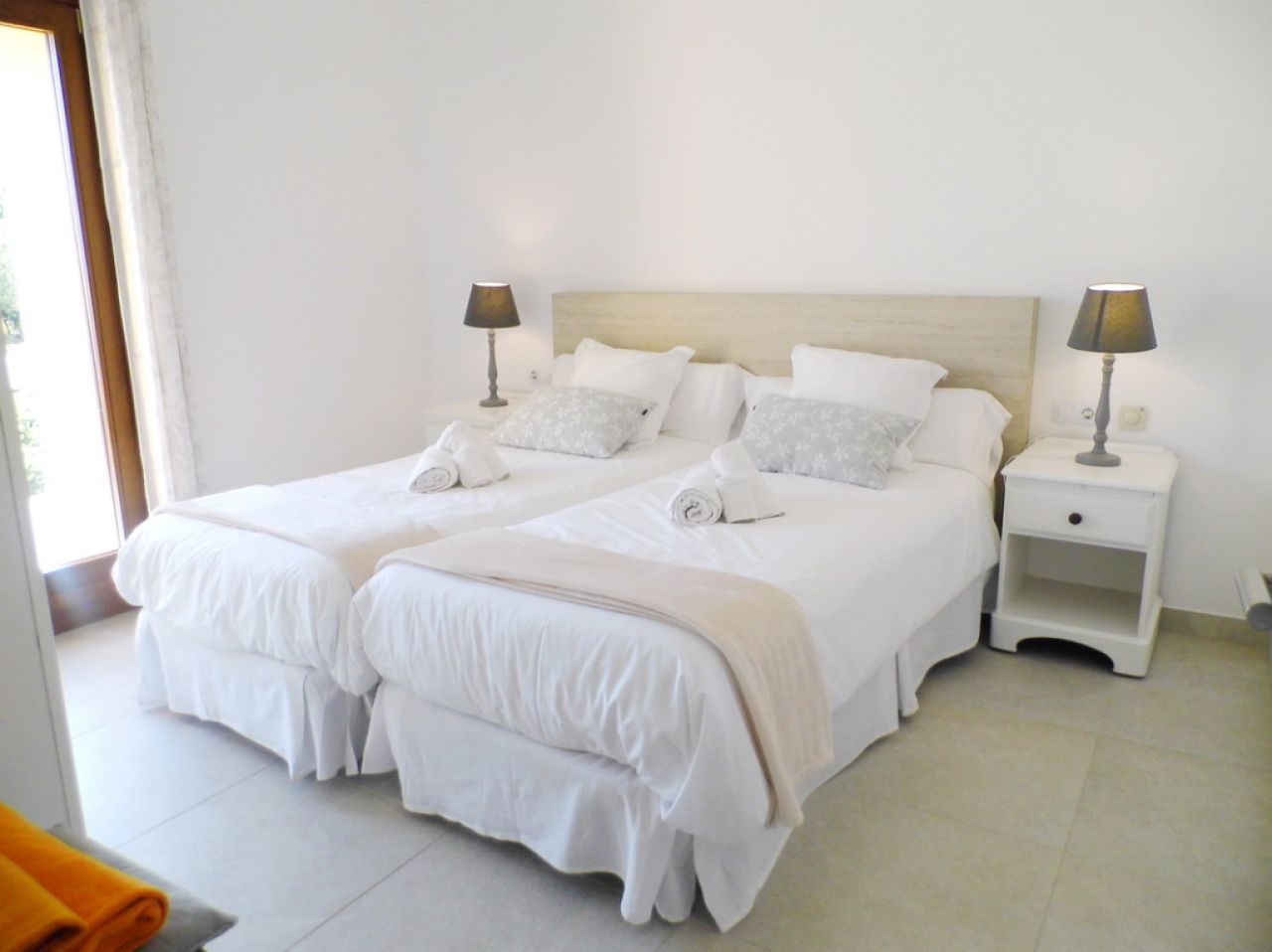 TEMPORADA DE INVIERNO 24/ 25: Finca de una sola planta y de última generación cerca de Manacor --- F