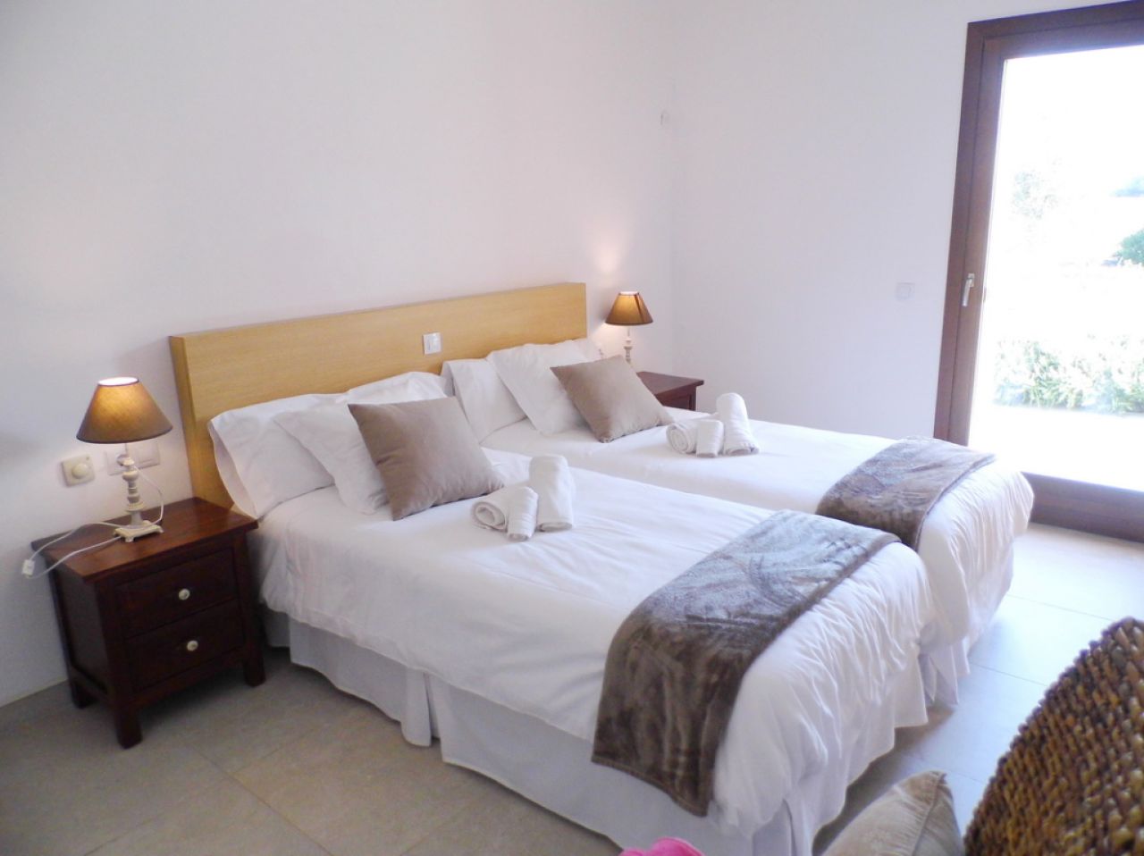 TEMPORADA DE INVIERNO 24/ 25: Finca de una sola planta y de última generación cerca de Manacor --- F