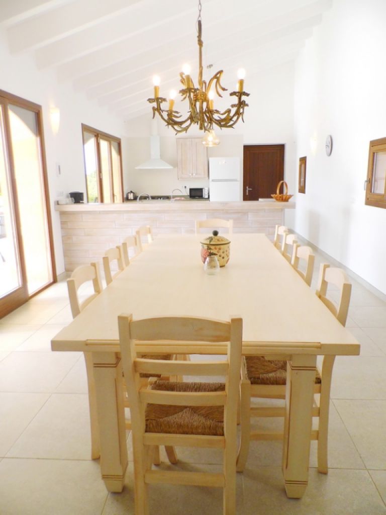 TEMPORADA DE INVIERNO 24/ 25: Finca de una sola planta y de última generación cerca de Manacor --- F