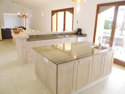 TEMPORADA DE INVIERNO 24/ 25: Finca de una sola planta y de última generación cerca de Manacor --- F