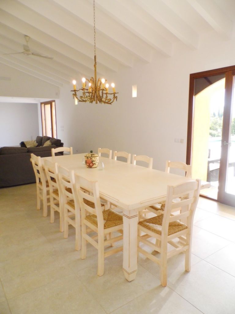 TEMPORADA DE INVIERNO 24/ 25: Finca de una sola planta y de última generación cerca de Manacor --- F