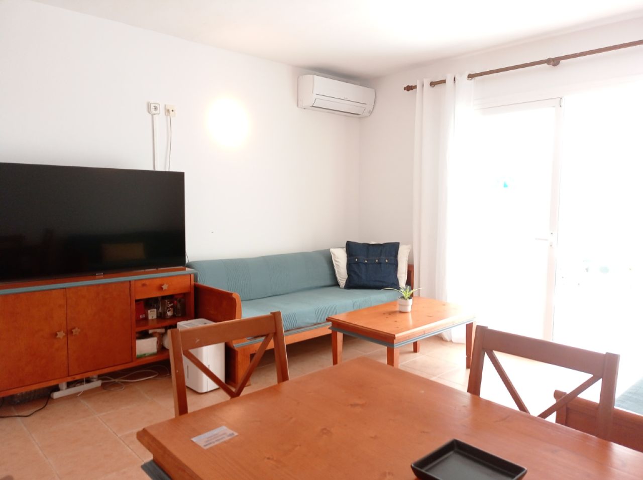 Wintersaison: Ergeschosswohnung mit Terrasse in Hafennähe von Cala Dor --- AP 14 WT