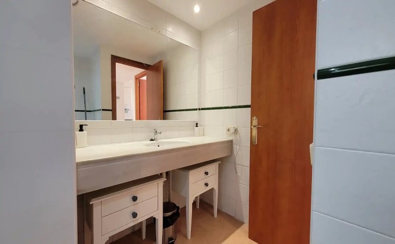 Winter season: Ground-floor apartment with terrace and communal pool near the harbor of Cala Dor --- AP 14 WT