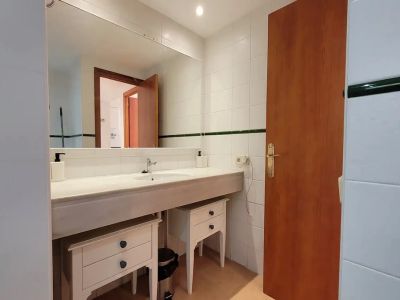 Winter season: Ground-floor apartment with terrace and communal pool near the harbor of Cala Dor --- AP 14 WT