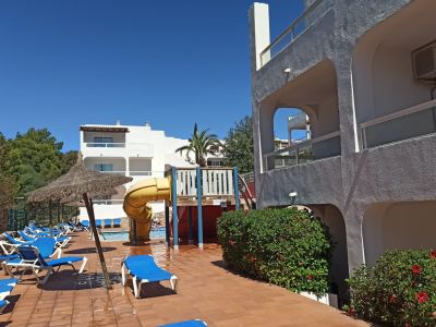 Winter season: Ground-floor apartment with terrace and communal pool near the harbor of Cala Dor --- AP 14 WT