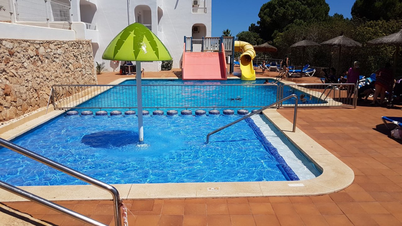 Winter season: Ground-floor apartment with terrace and communal pool near the harbor of Cala Dor --- AP 14 WT