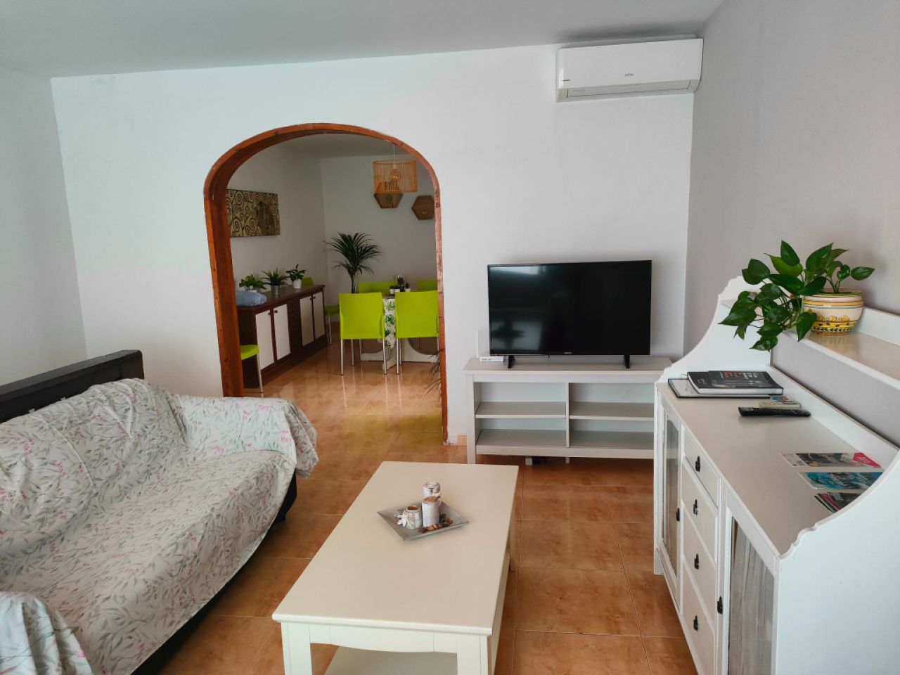 Wintersaison: Modernisiertes Apartment in 1. Line der Küste von  Cala Morlanda -- AP 09 WT