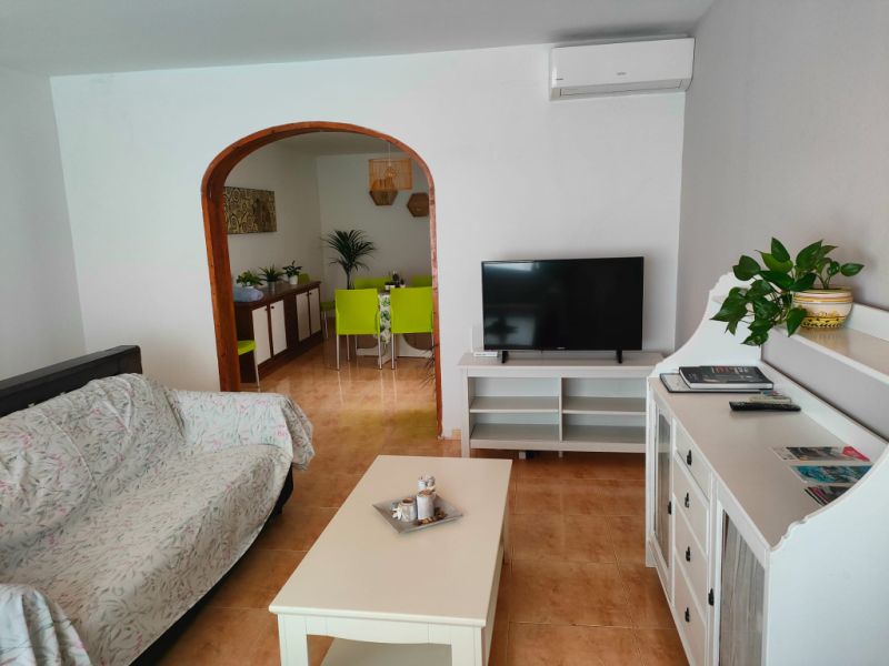 Wintersaison: Modernisiertes Apartment in 1. Line der Küste von  Cala Morlanda -- AP 09 WT