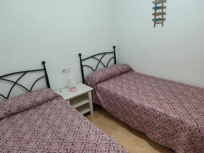 Wintersaison: Modernisiertes Apartment in 1. Line der Küste von  Cala Morlanda -- AP 09 WT