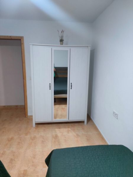 Wintersaison: Modernisiertes Apartment in 1. Line der Küste von  Cala Morlanda -- AP 09 WT