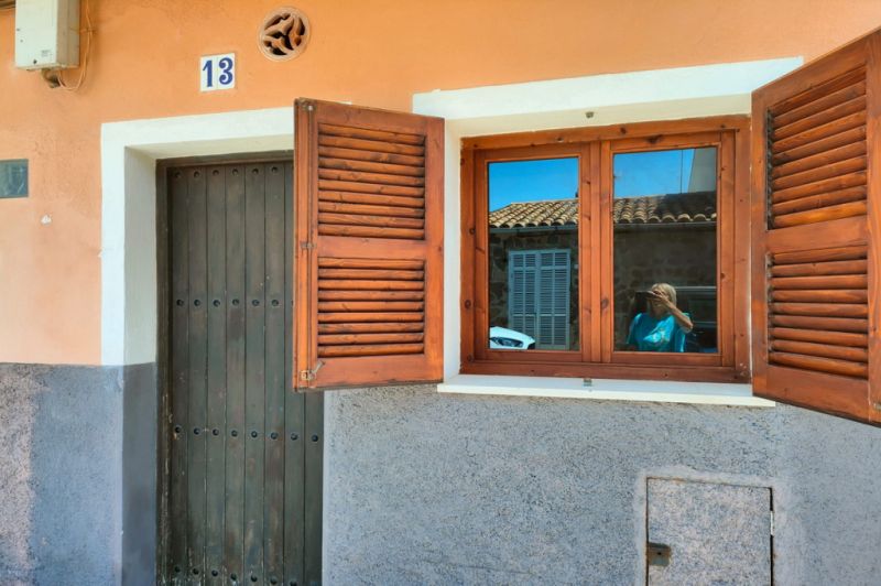 Wintersaison: Modernisiertes Apartment in 1. Line der Küste von  Cala Morlanda -- AP 09 WT