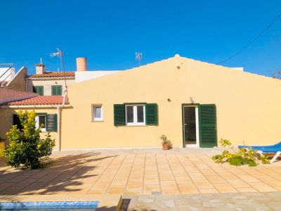 Wohnen direkt am Meer  - Modernes Haus mit Pool und Gästeapartment