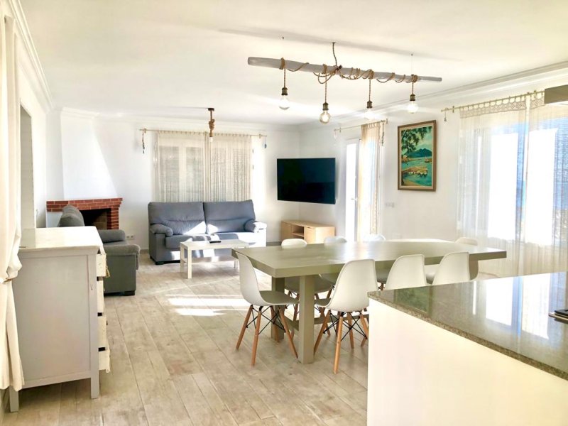 Wohnen direkt am Meer  - Modernes Haus mit Pool und Gästeapartment