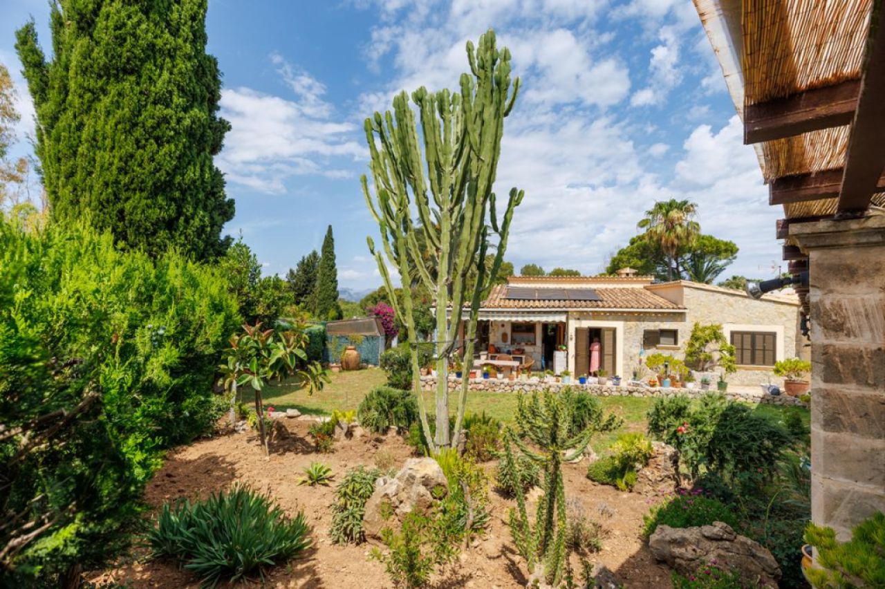 Wohnhaus mit Gästeapartment in Bonaire Alcudia