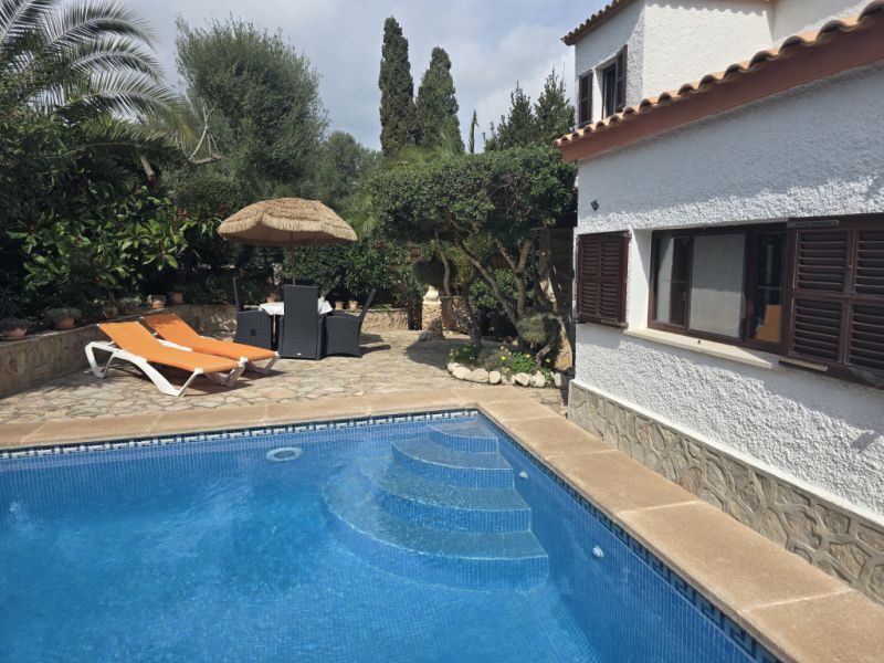 Residential gem with panoramic view